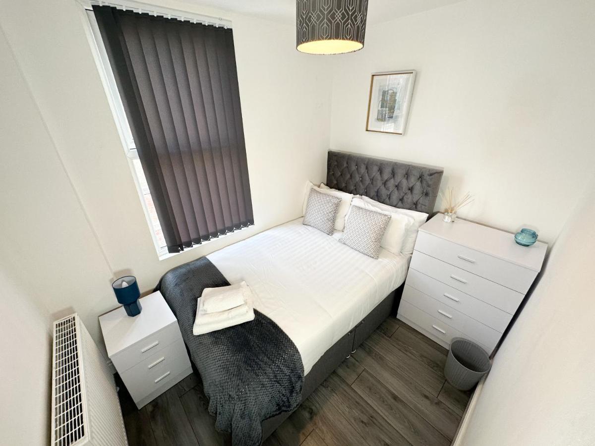 Apartment Vicar Road