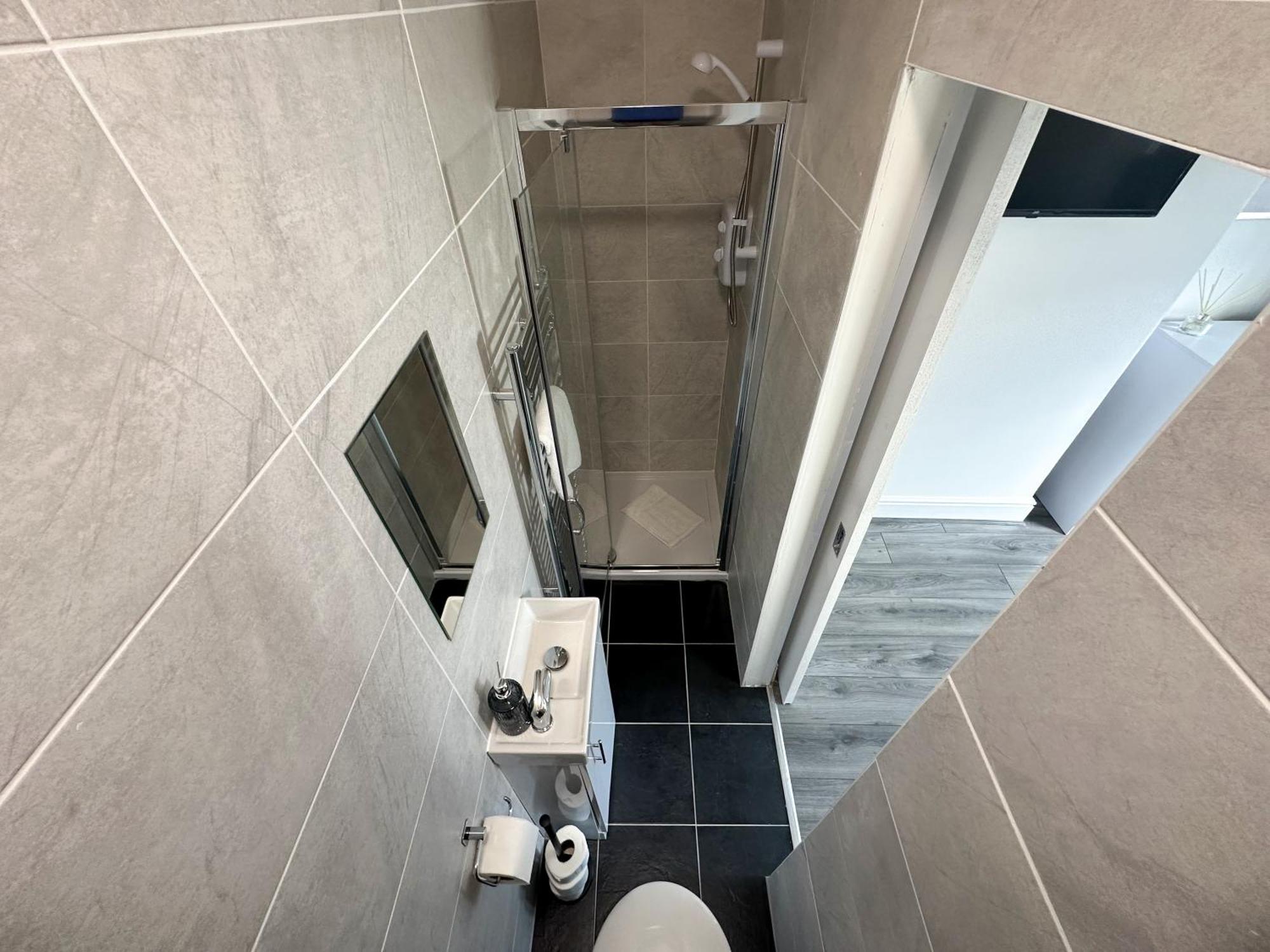 Vicar Road Apartment